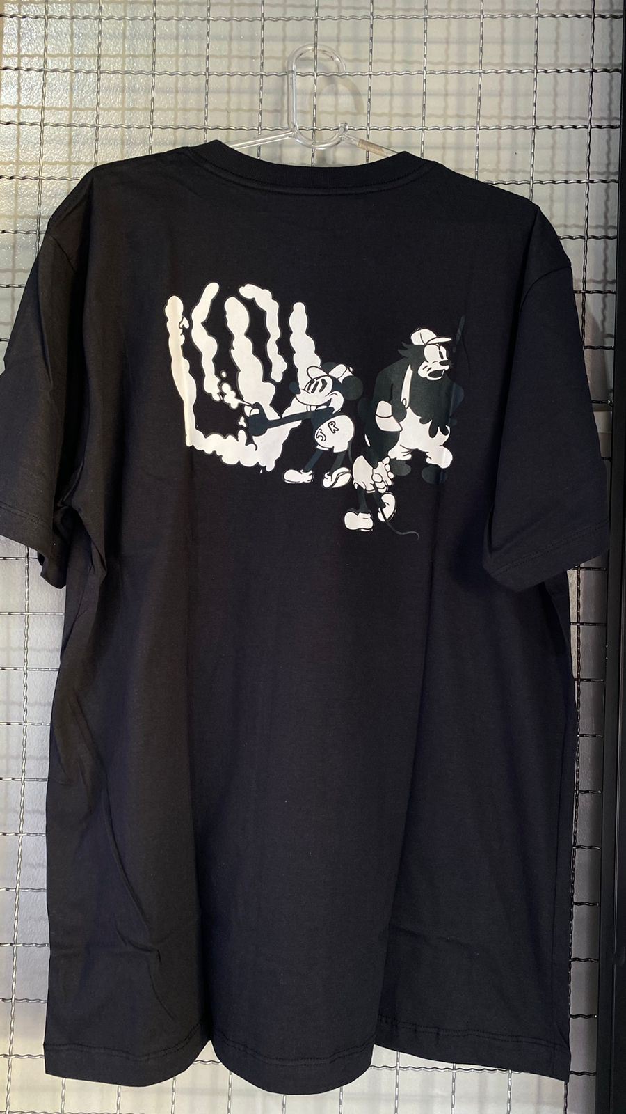 Camiseta John Roger Mickey Graffite Preto