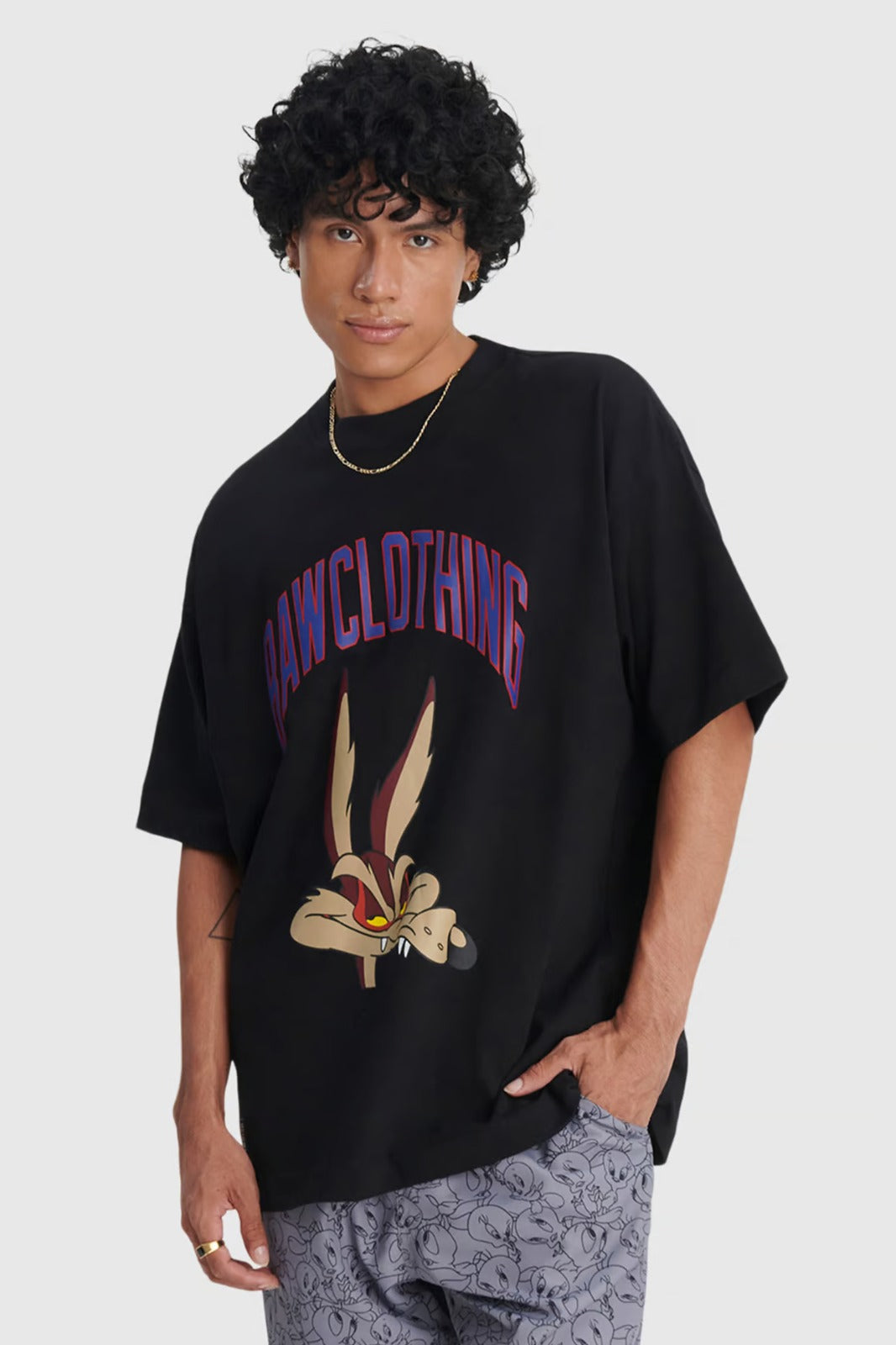 Camiseta Baw New Over Coyote Looney