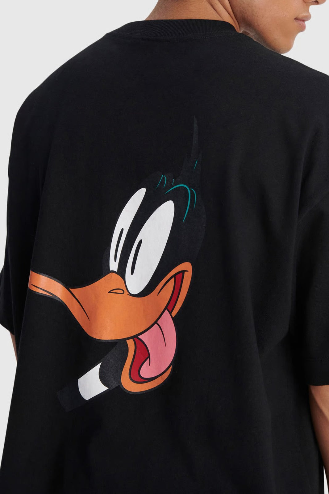 Camiseta Baw New Over Daffy Looney