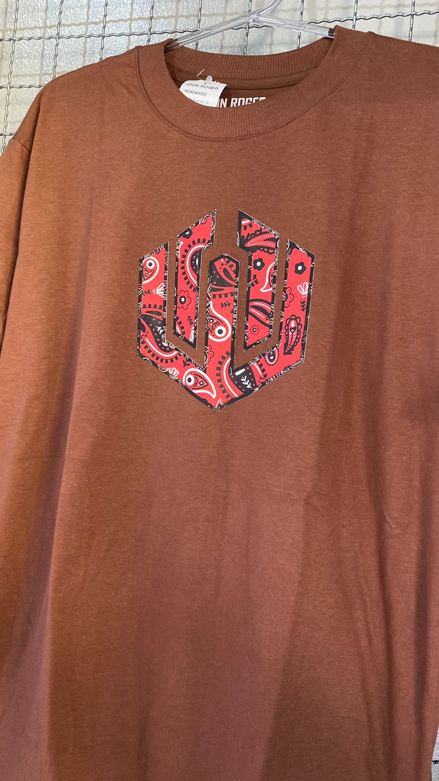 Camiseta John Roger Logo Bandana Marrom