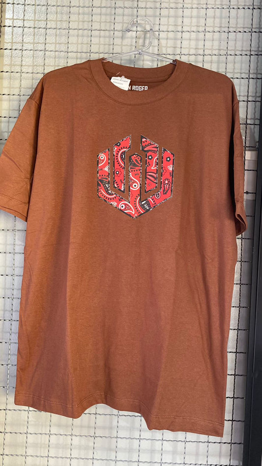 Camiseta John Roger Logo Bandana Marrom