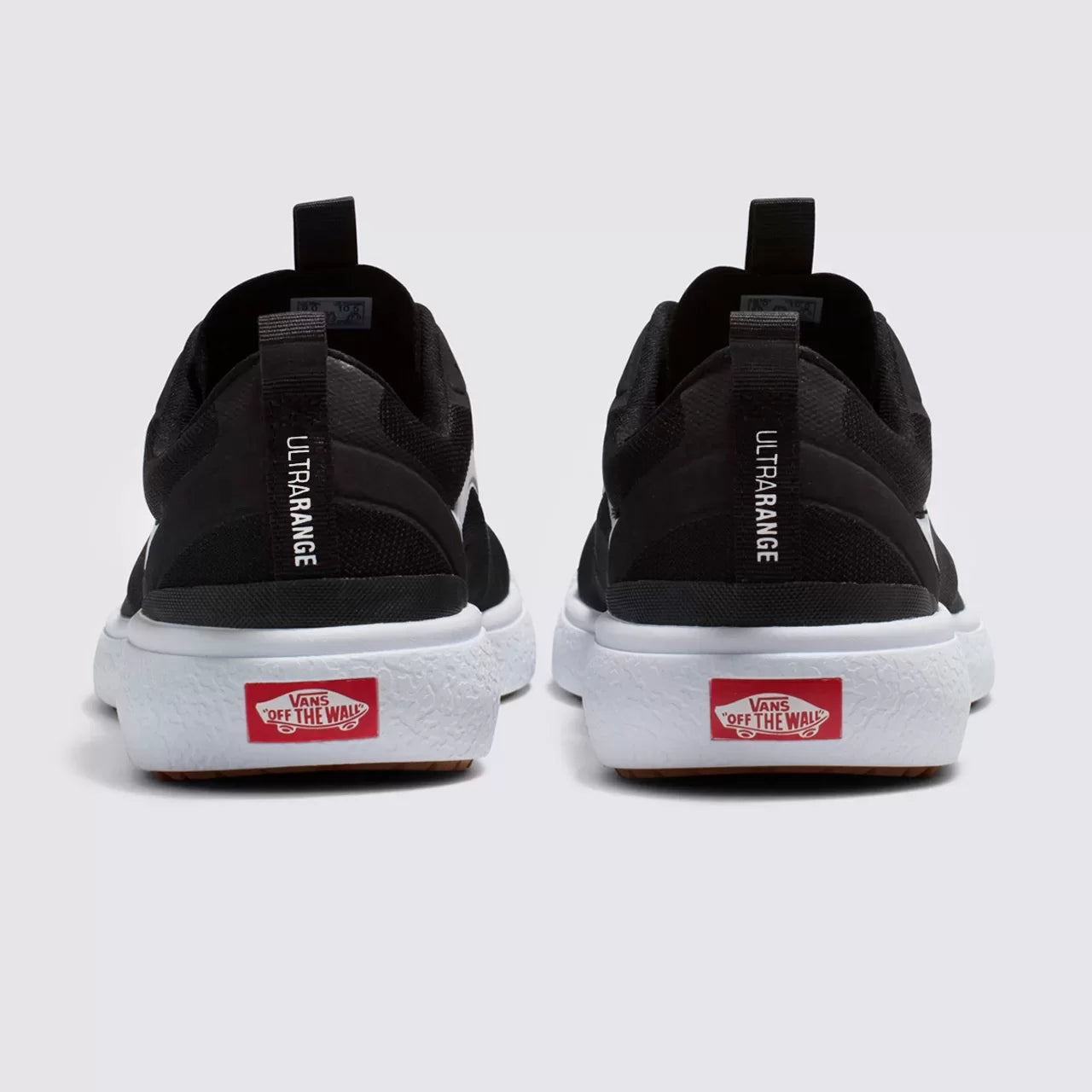 Tenis Vans Ultrarange Exo Preto Branco