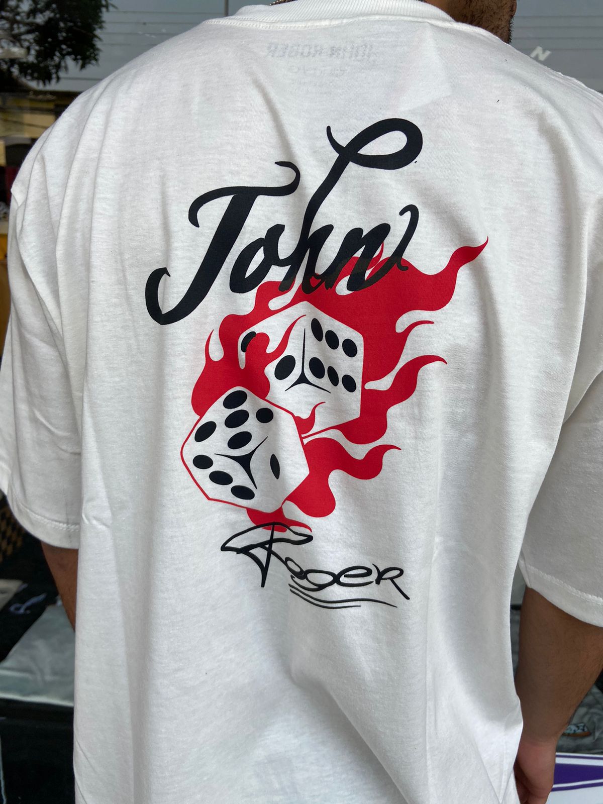 Camiseta John Roger Dice Off White