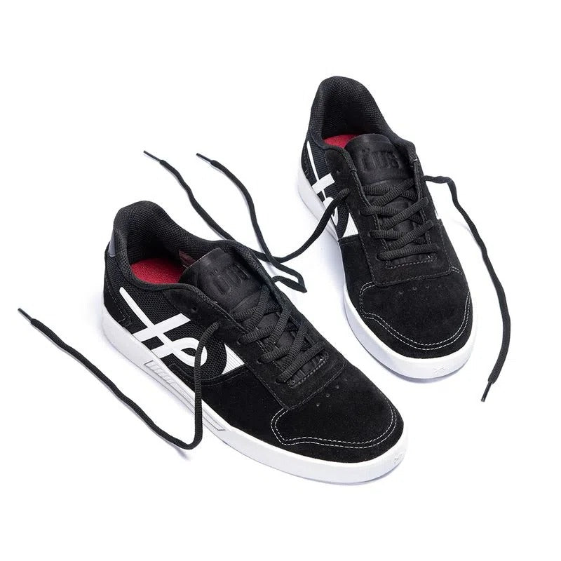 Tenis Ous Gomes Preto Branco